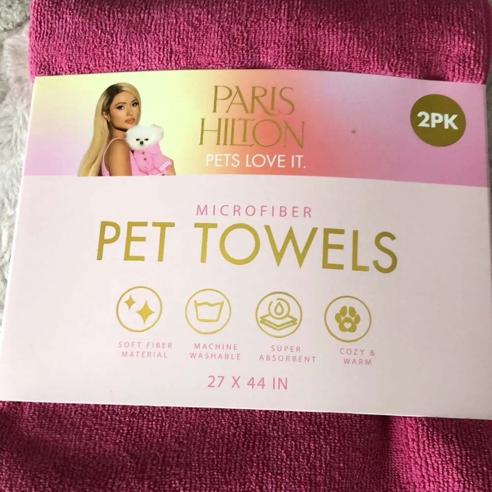 Paris Hilton Pink Microfiber Pet Towels with Paw Print
